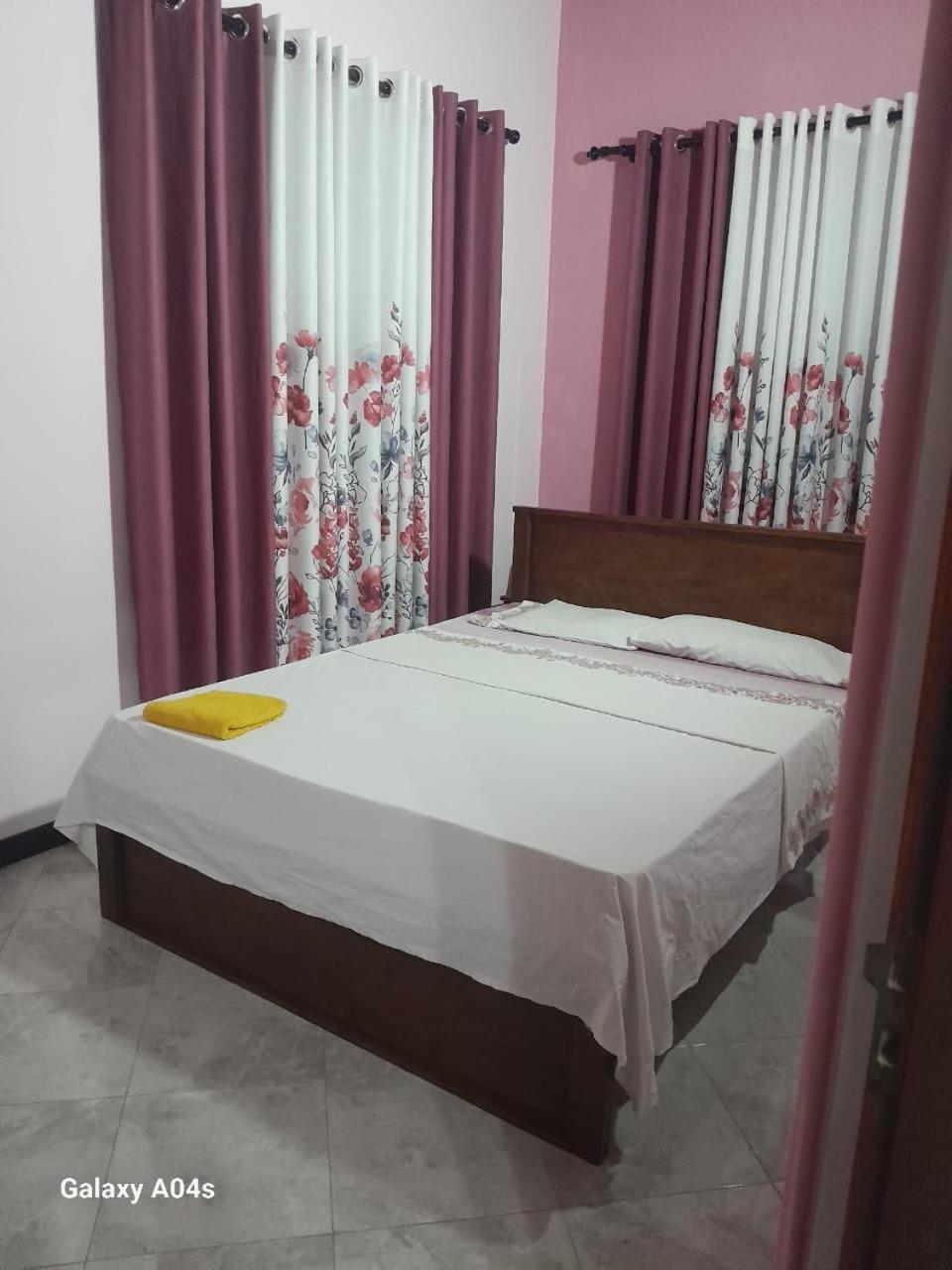 Shara Luxury Holiday Home Marawila Exterior photo